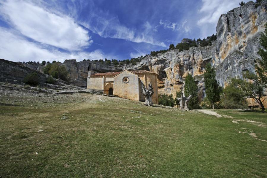 Casa De Pueblo Con Merendero Alquilable Opcionalmente Касарехос Экстерьер фото